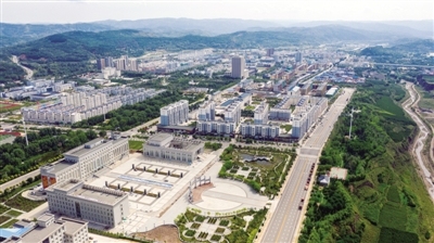 泾源县域全景化人在景中游